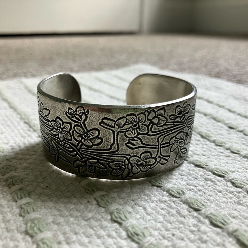 Salisbury Pewter December Bracelet